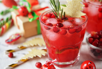 Festive cranberry cocktail
