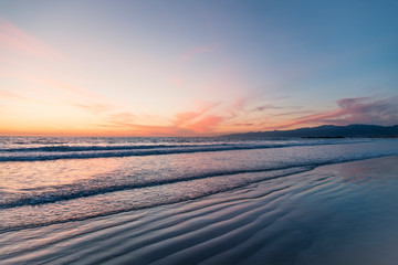 Fototapeta na wymiar Beautiful coastline at sunset