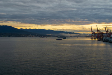 Fototapeta na wymiar Vancouver bay at the morning during sunrise.