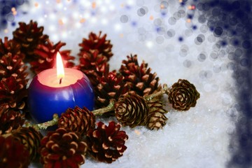 sanftes leuchten kerze weihnachtsstimmung