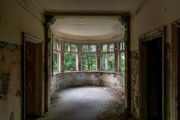 Fototapeta na wymiar Old abandoned sanatory in Latvia, Baldone