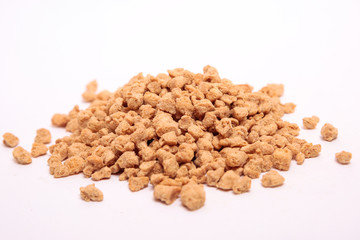 Proteína de soja texturizada fina, deshidratada.