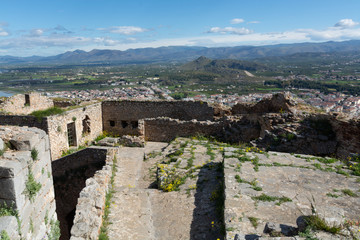 Fototapeta na wymiar Old venetian fortress on hilltop in beautiful greek town Nafplio, Peloponnese, Greece
