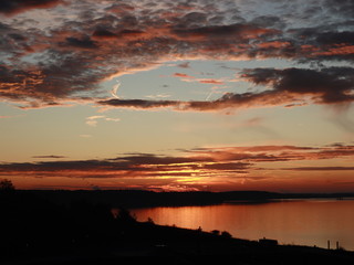 Sonnenaufgang am Grossräschener See in der Lausitz