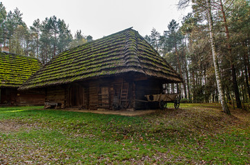 Fototapeta premium drewnian zabudowa wiejska