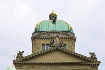 Fototapeta na wymiar The roof Parliament Building in bern at switzerland