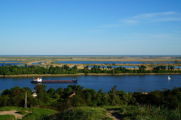 panoramic view of the river and bridge