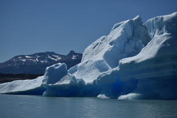 Fototapeta na wymiar iceberg in Patagonia argentina 