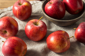 Raw Red Organic Gala Apples