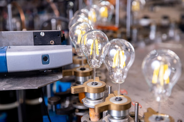 Automated workshop conveyor for production of glass lamps bulbs factory