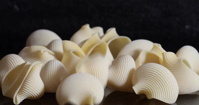 Lumaconi pasta variety