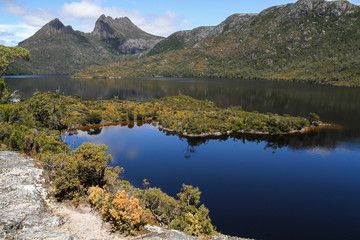 Fototapeta na wymiar Cradle Mountain and Dove Lake, Tasmania, Australia