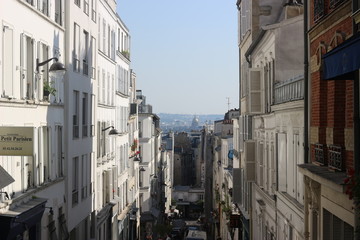 Fototapeta na wymiar Parisian Streets