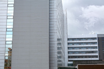 Fototapeta na wymiar hospital universitario Marqués de Valdecilla en Santander , Cantabria 