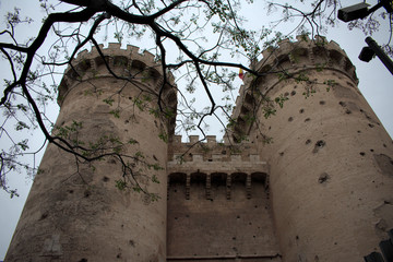 vista de las torres de Quart, antiguas puertas de la ciudad de Valencia, España