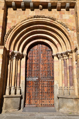 Portail de l'église San Pedro à Avila, Espagne