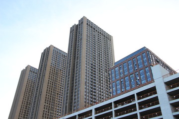 Fototapeta na wymiar new tall apartment buildings in the city