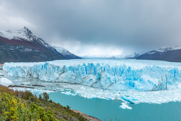 Fototapeta na wymiar Panoramic view of Perito Moreno Glacier in Patagonia, Argentina