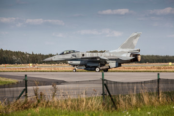 A modern American military jet