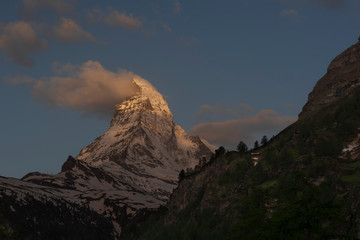 Fototapeta na wymiar Matterhorn at dusk