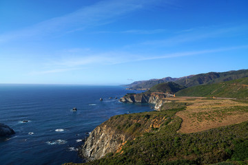 Fototapeta na wymiar Landscape of Bixby Creek Bridge on beautiful West Coast and pacific ocean is best scenic route traveling San francisco to Los Angeles at Big Sur Area California United states - USA