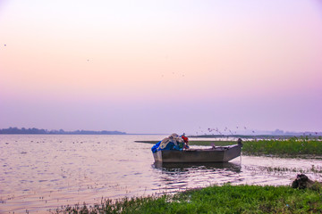 Obraz premium River side view in India