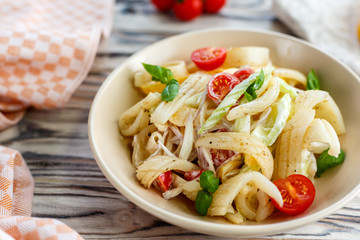 vegetable salad with cabbage and onions