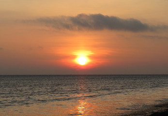 Fototapeta na wymiar sunset sky landscape over the sea
