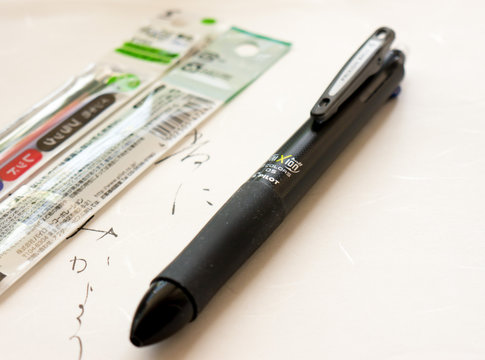 Pen Pentel.