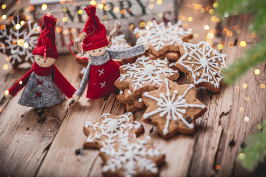 christmas gingerbread cookies with cinnamon and anise