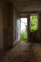 Fototapeta na wymiar An abandoned villa somewhere in Italy