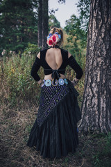 Obraz premium Tribal dancers in the forest