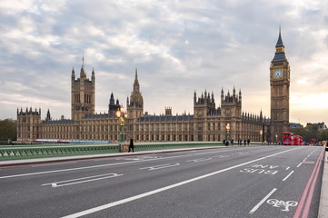 Fototapeta na wymiar Big Ben and Westminster palace from Westminster bridge, London, UK