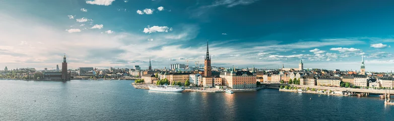 Foto op Plexiglas Stockholm Stockholm, Zweden. Schilderachtig Uitzicht Op De Skyline Van Stockholm Op Zomeravond. Beroemde populaire bestemming Scenic Place. Riddarholm-kerk met panoramisch panoramisch uitzicht