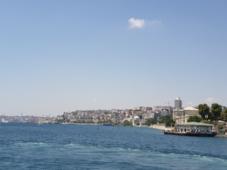 Fototapeta na wymiar Sea view of Istanbul city