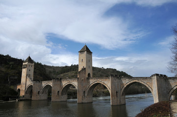 Fototapeta na wymiar Valentré bridge in Cahors - France