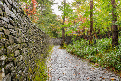 石の教会 石垣の通路 長野県軽井沢町 Wall Mural Wallpaper Murals M H