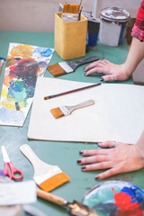 woman in atelier at drawing lesson