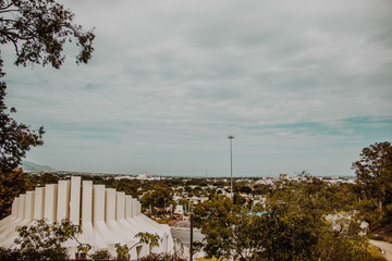 Parque en lo alto de la ciudad 