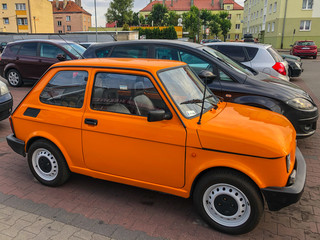 Polski Fiat 126p - obrazy, fototapety, plakaty