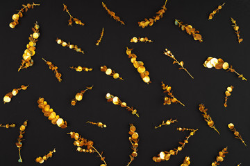 Fototapeta premium Christmas pattern of holiday decorations on dark background