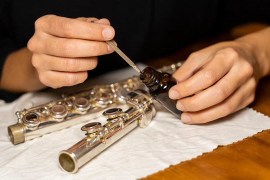 Oiling Flute Parts, Flute Maintenance