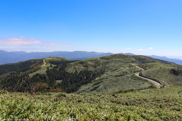 Fototapeta na wymiar 達磨山から見た西伊豆スカイライン（静岡県）