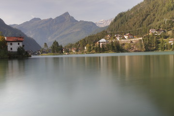 Fototapeta na wymiar beautiful lake with mountain view by Alleghe