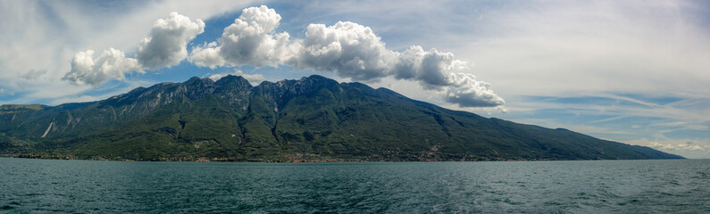 Fototapeta na wymiar Panorama view of lake garda, Italy