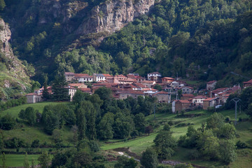 Fototapeta premium Ancient spanish village deep in the mountains