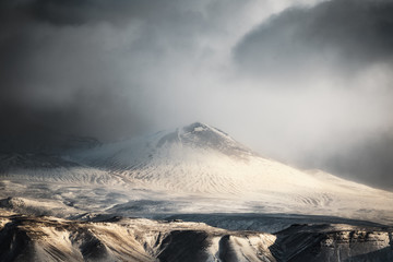 ICELAND ICE MOUNTAIN GLACIER LANDSCAPE © OndaTravel