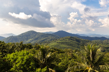 Obraz premium Green hills of thailand, phuket view from the mountain