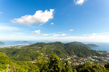 Fototapeta na wymiar Green hills of thailand, phuket view from the mountain