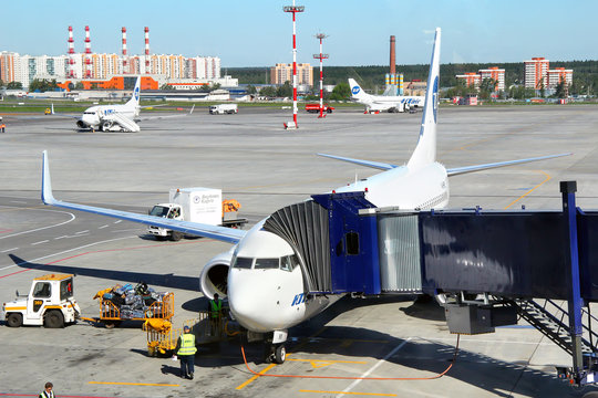 UTair Boeing 737